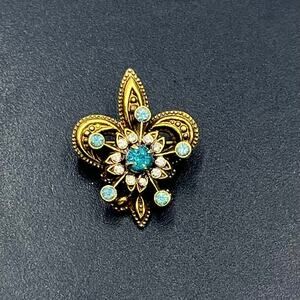 CORO Vintage Fleur-de-Lis Brooch Gold Tone‎ Turquoise Rhinestone Flower Pin